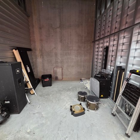 10 x 10 storage unit in College Park, GA