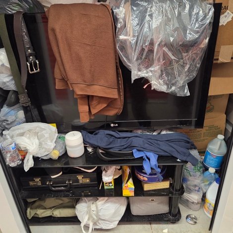 5 x 10 storage unit in College Park, GA