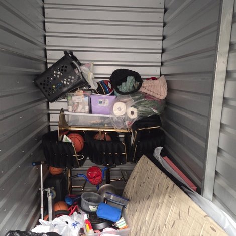 5 x 10 storage unit in College Park, GA