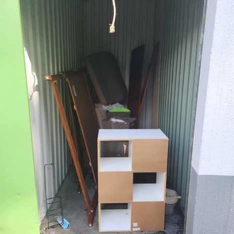5 x 10 storage unit in Dracut, MA