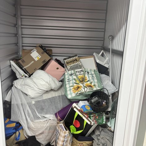 5 x 5 storage unit in Staten Island, NY