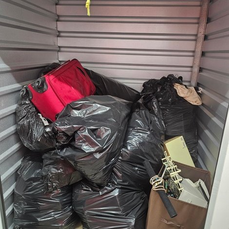 5 x 5 storage unit in Lorton, VA