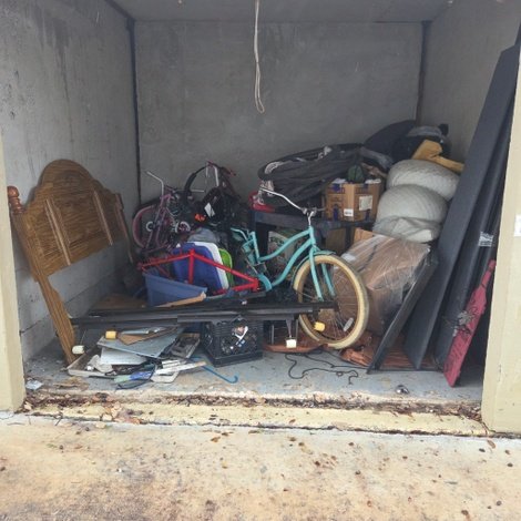 10 x 10 storage unit in Unknown, TX