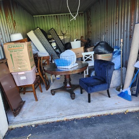 10 x 20 storage unit in Rumford, RI