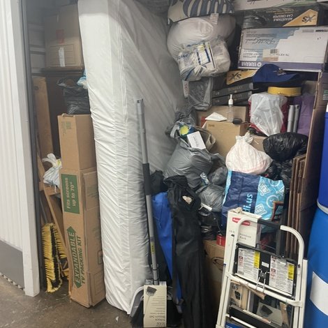 10 x 10 storage unit in Charlotte, NC