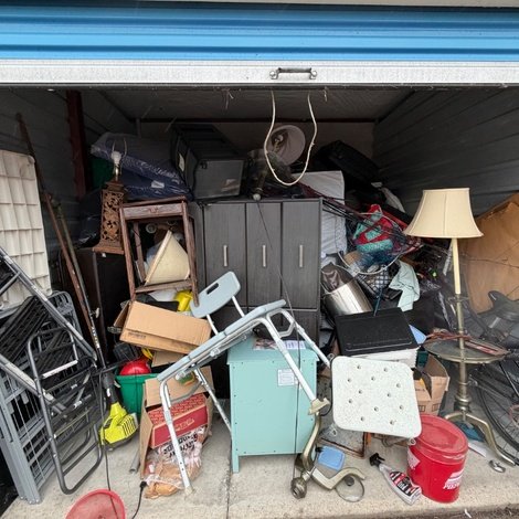 10 x 10 storage unit in Milwaukee, WI
