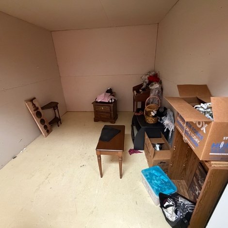 10 x 15 storage unit in Milwaukee, WI