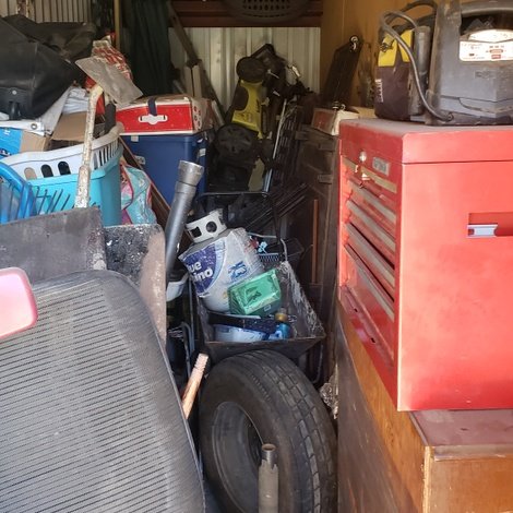 5 x 18 storage unit in Sanger, CA
