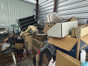 10 x 10 unit in Bowling Green