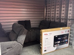 10 x 10 unit in Carson City