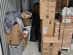 10 x 10 unit in Boston