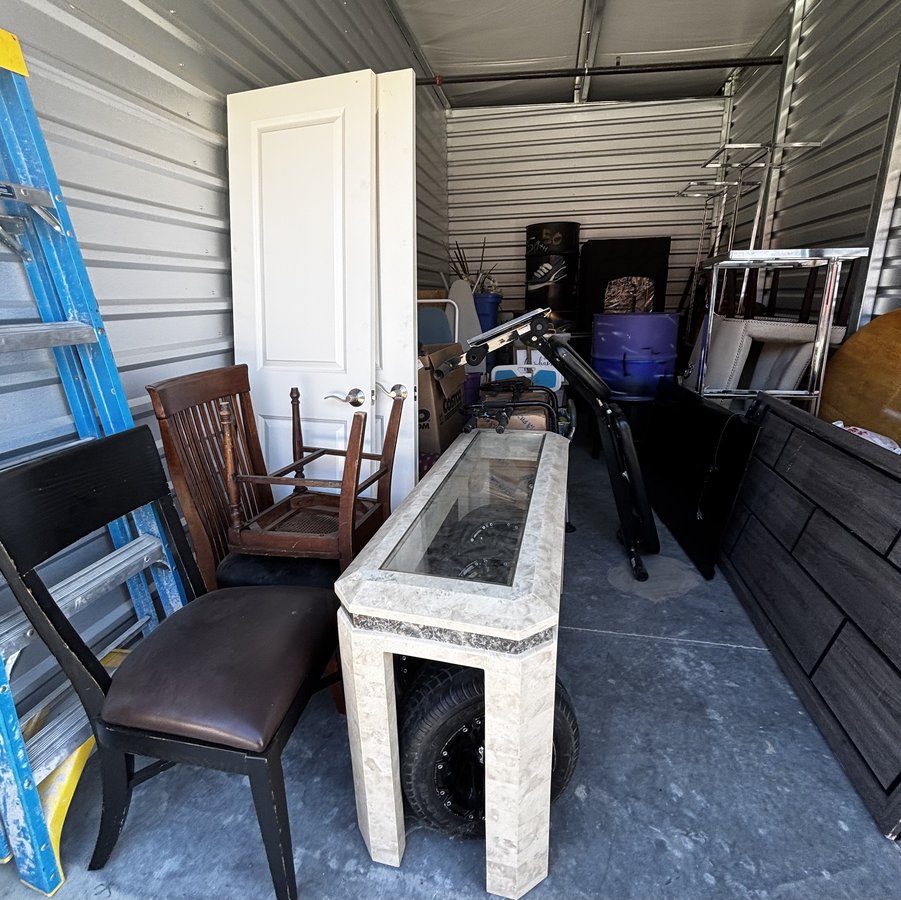 10x20 storage unit in Roseville, CA