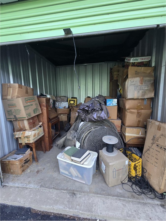 10 x 10 storage unit in Nashville, TN