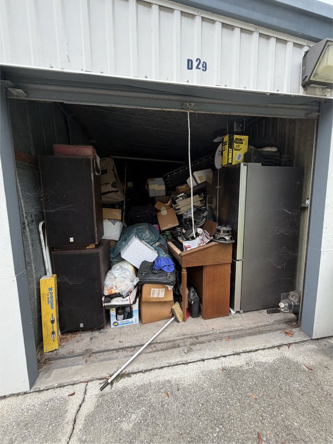 10 x 30 storage unit in Sanford, FL