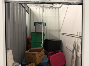 5 x 10 storage unit in Sanford, FL