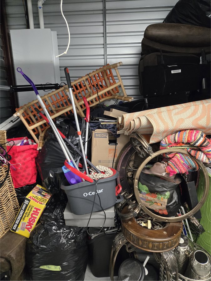 8 x 10 storage unit in New Castle, DE