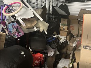 10 x 20 storage unit in San Pedro, CA
