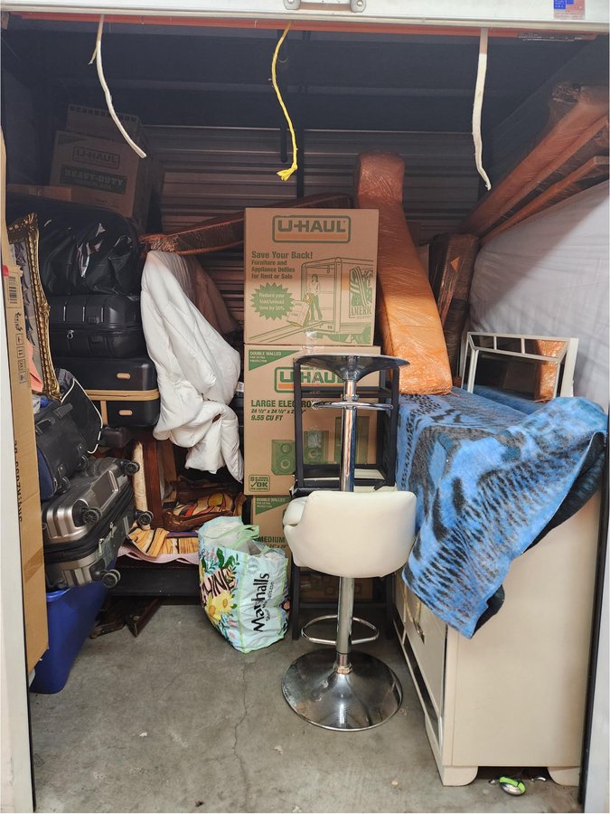 10 x 10 storage unit in Belleville, NJ