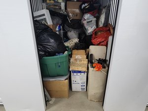 5 x 8 storage unit in Lombard, IL