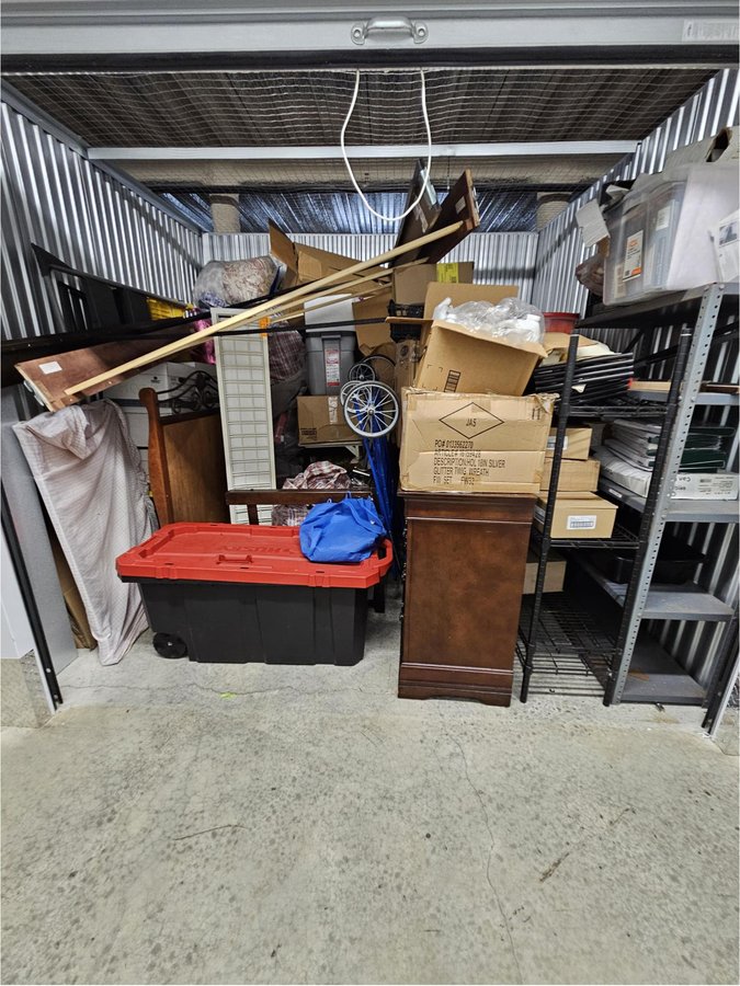 10 x 10 storage unit in Bloomfield, NJ