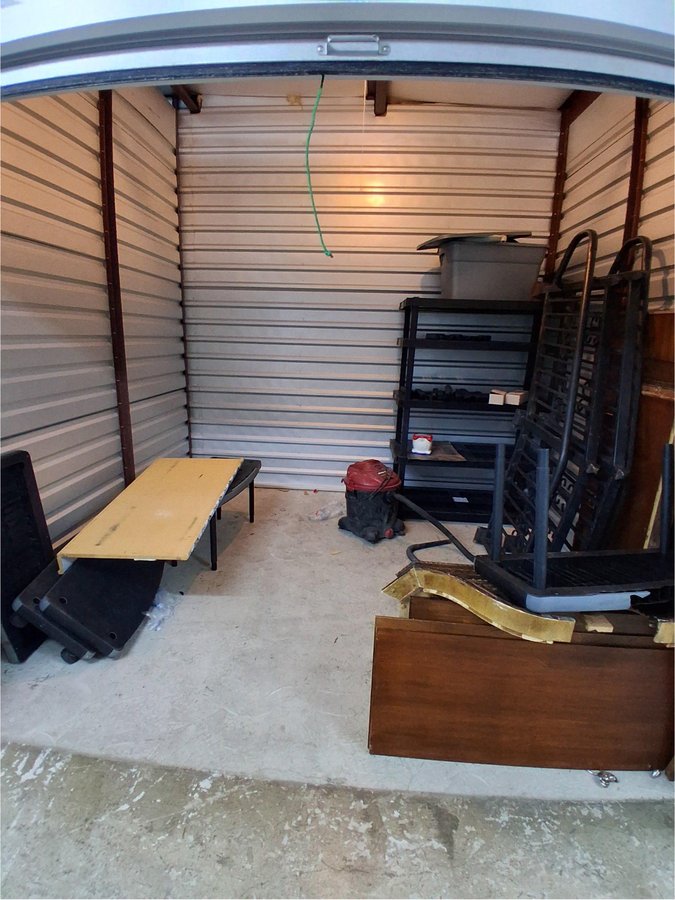 10 x 10 storage unit in Lakewood, CO