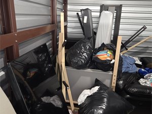 10 x 14 storage unit in Copiague, NY