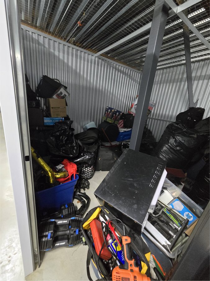 10 x 15 storage unit in Claymont, DE