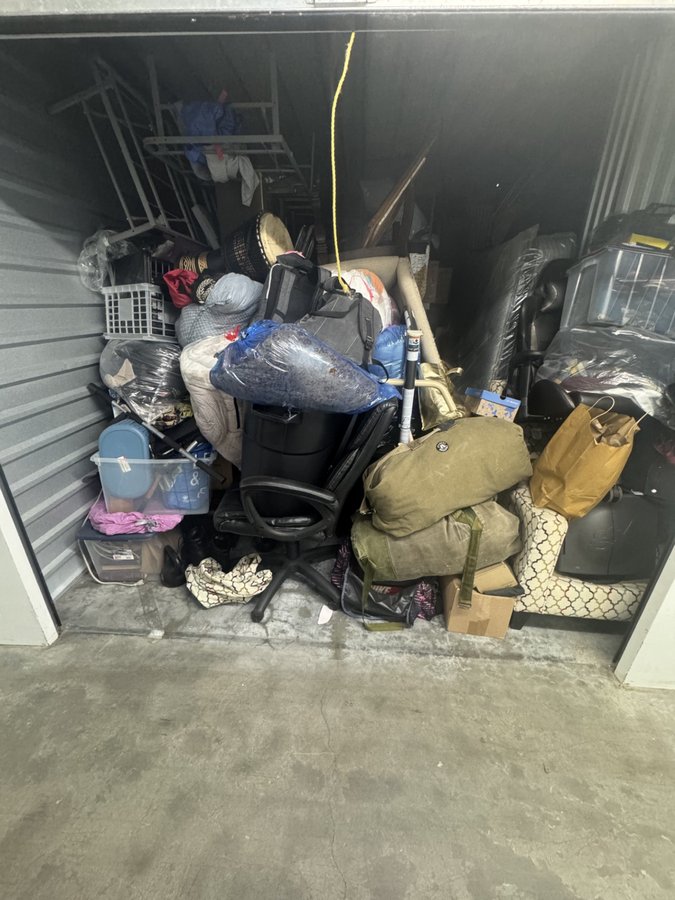 10 x 20 storage unit in Bronx, NY