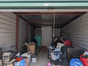 10 x 20 storage unit in Trenton, NJ