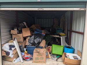 10 x 20 storage unit in Trenton, NJ