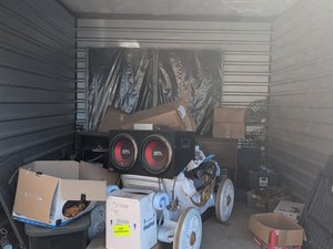 10 x 10 storage unit in Trenton, NJ