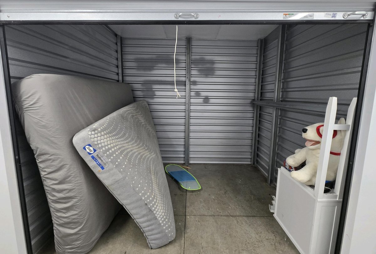 10 x 7 storage unit in Keaau, HI