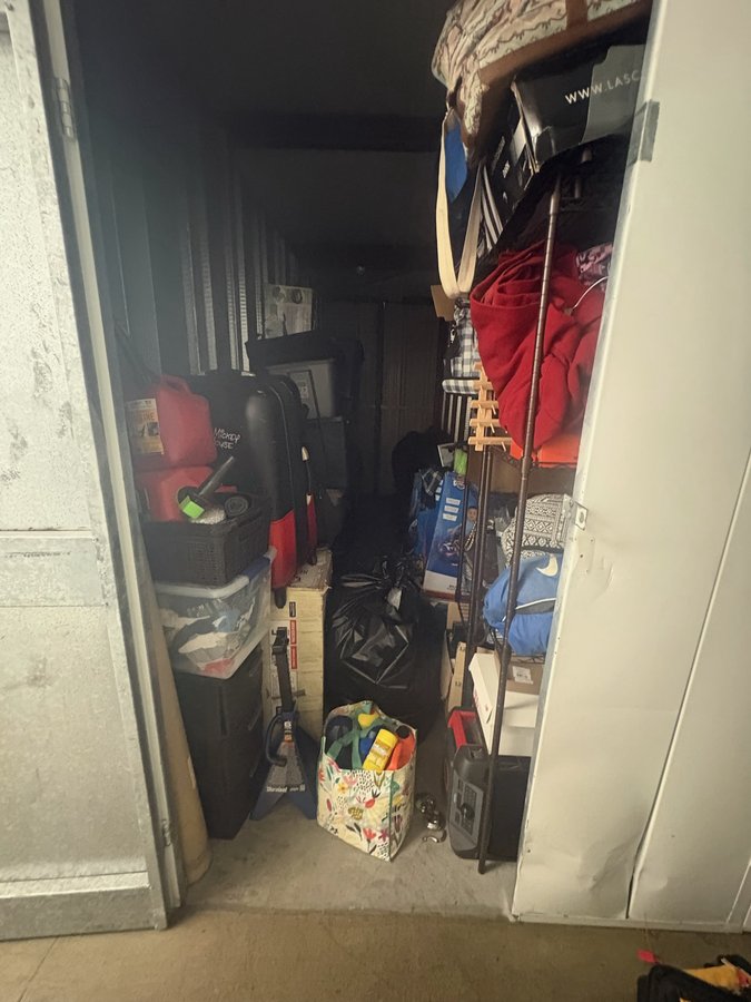 10 x 10 storage unit in Pennsauken, NJ