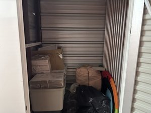 5 x 5 storage unit in Brooklyn, NY