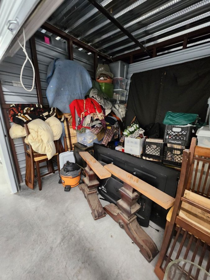 10 x 10 storage unit in Savannah, GA