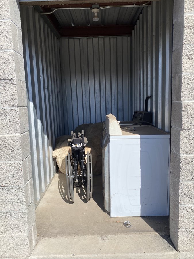 5 x 10 storage unit in Tucson, AZ