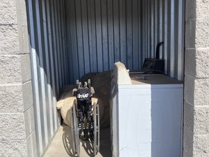 5 x 10 storage unit in Tucson, AZ