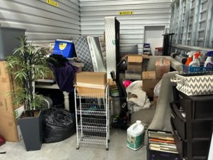 10 x 14 storage unit in Portland, OR