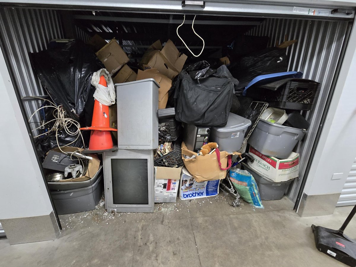 10 x 20 storage unit in Hackensack, NJ
