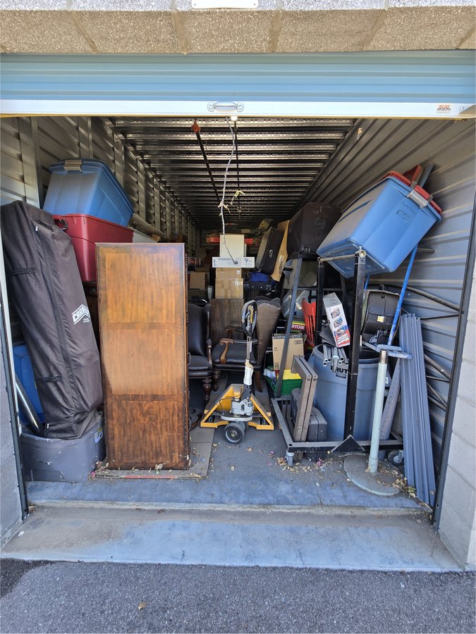 10 x 30 storage unit in Mesa, AZ