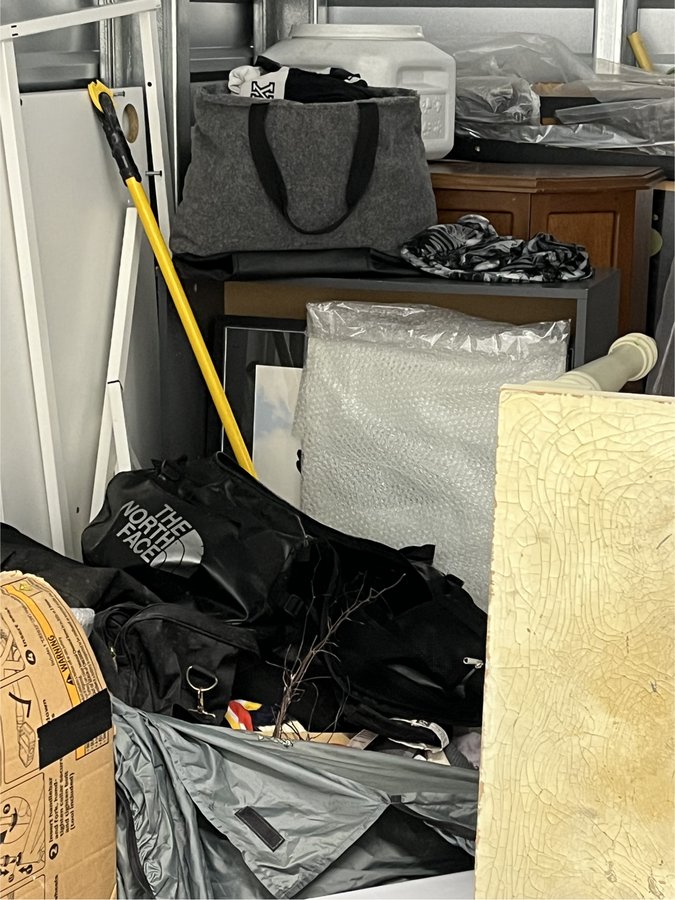 10 x 10 storage unit in Seattle, WA