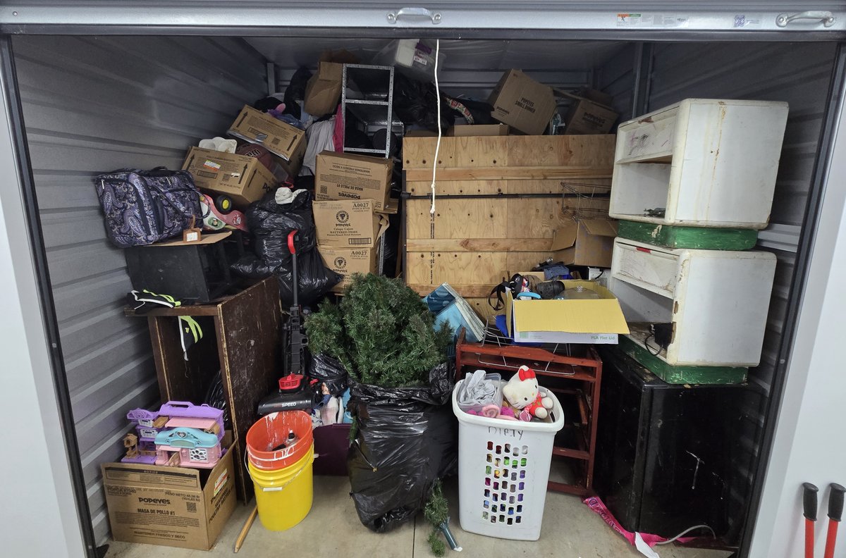 10 x 7 storage unit in Keaau, HI