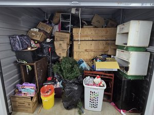 10 x 7 storage unit in Keaau, HI