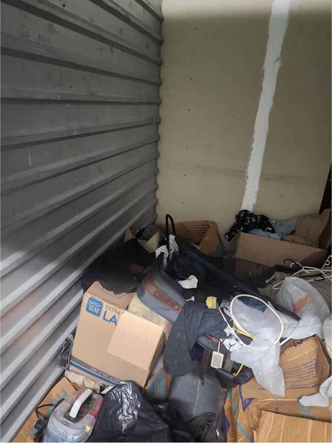 5 x 10 storage unit in Bradenton, FL
