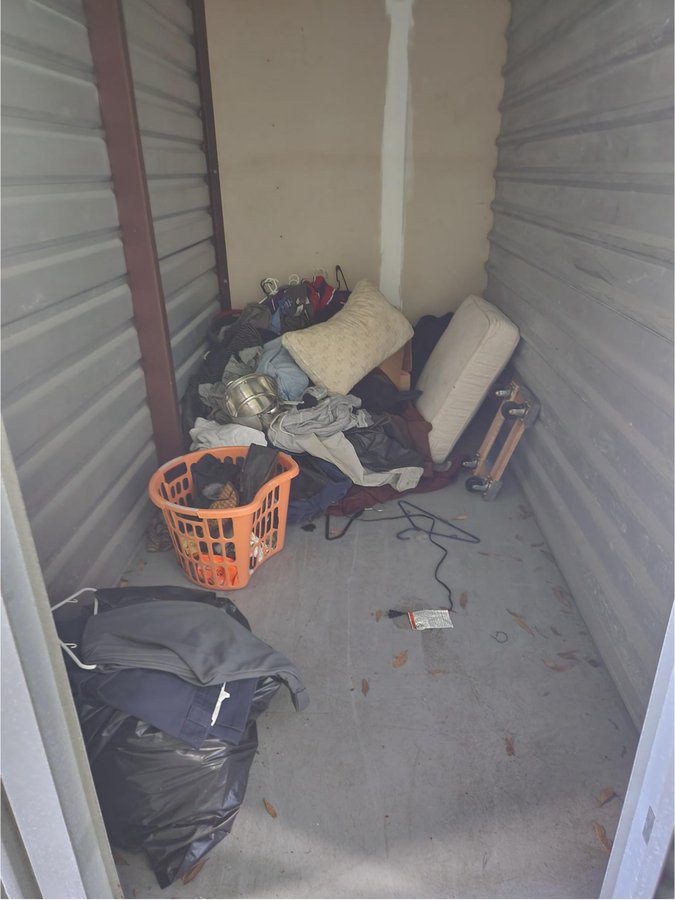 5 x 10 storage unit in Bradenton, FL