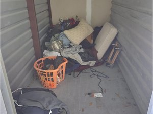 5 x 10 storage unit in Bradenton, FL