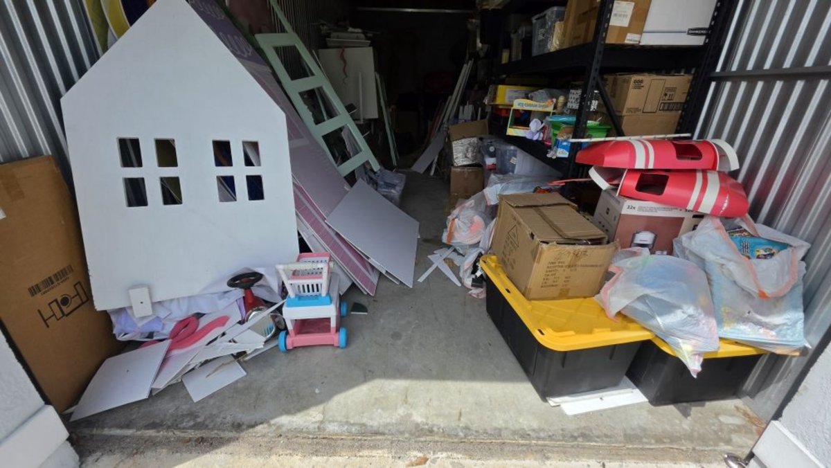 10 x 30 storage unit in Davie, FL