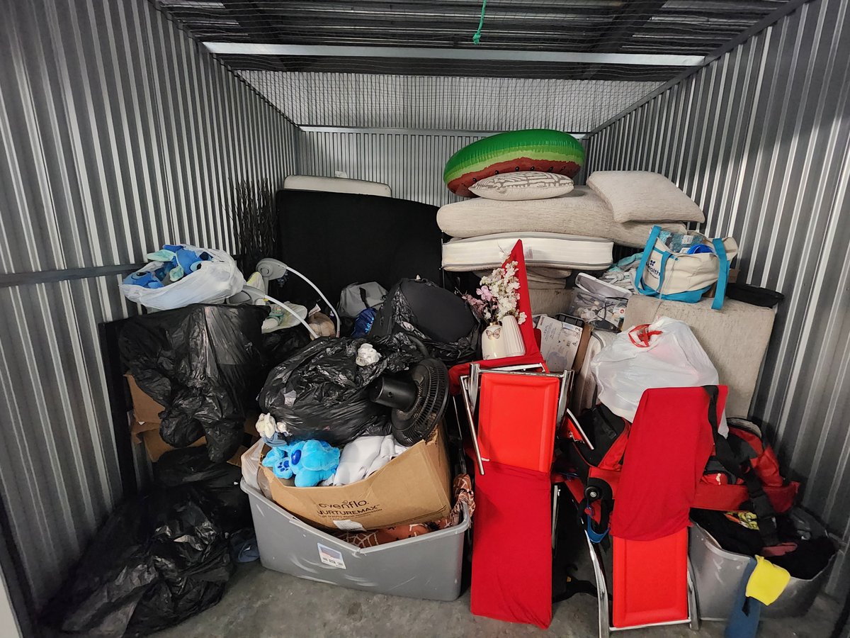 10 x 10 storage unit in Poinciana, FL