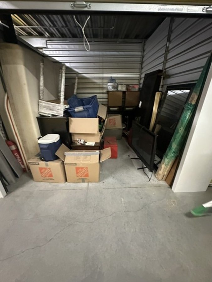 10 x 10 storage unit in Kernersville, NC
