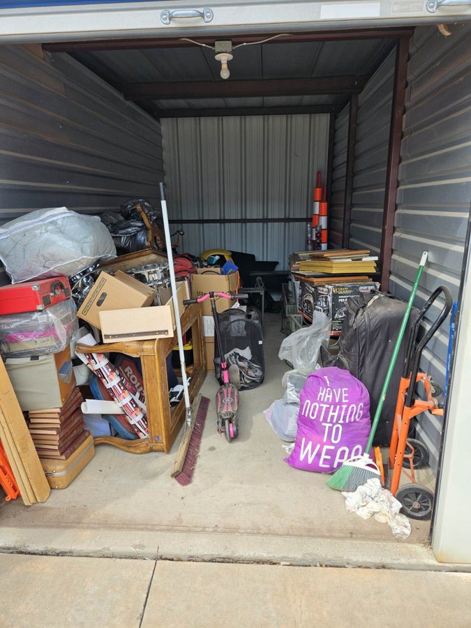 14 x 15 storage unit in Edmond, OK